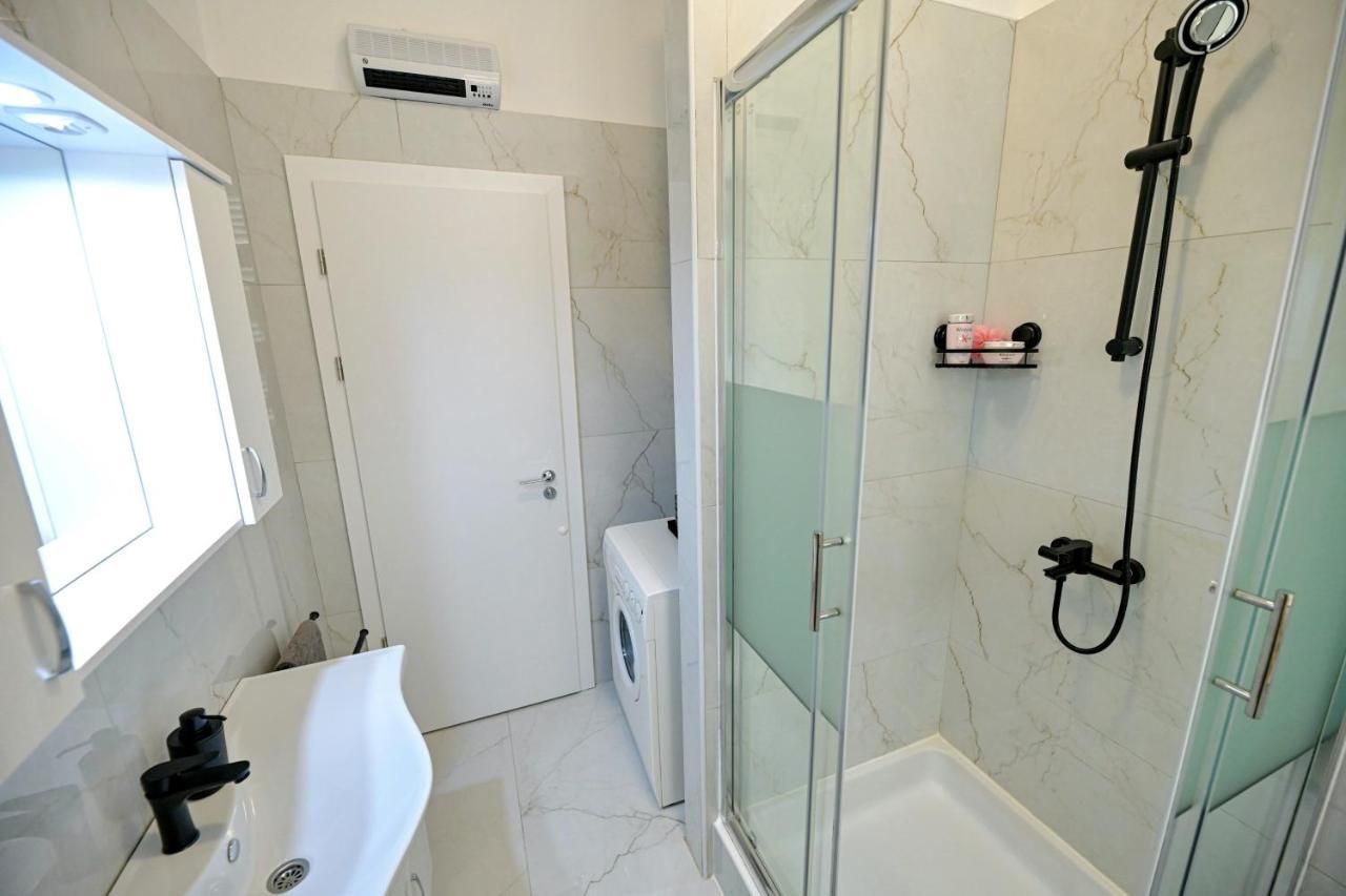 Luxury Apartment Laura Zadar Exterior photo